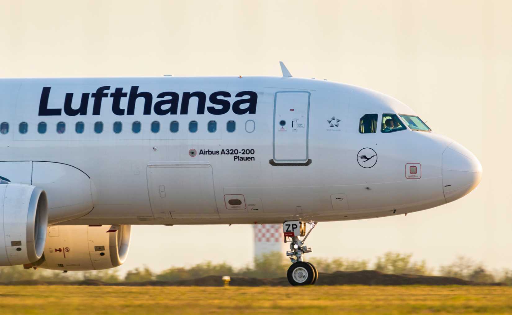 Lufthansa Airbus A320 