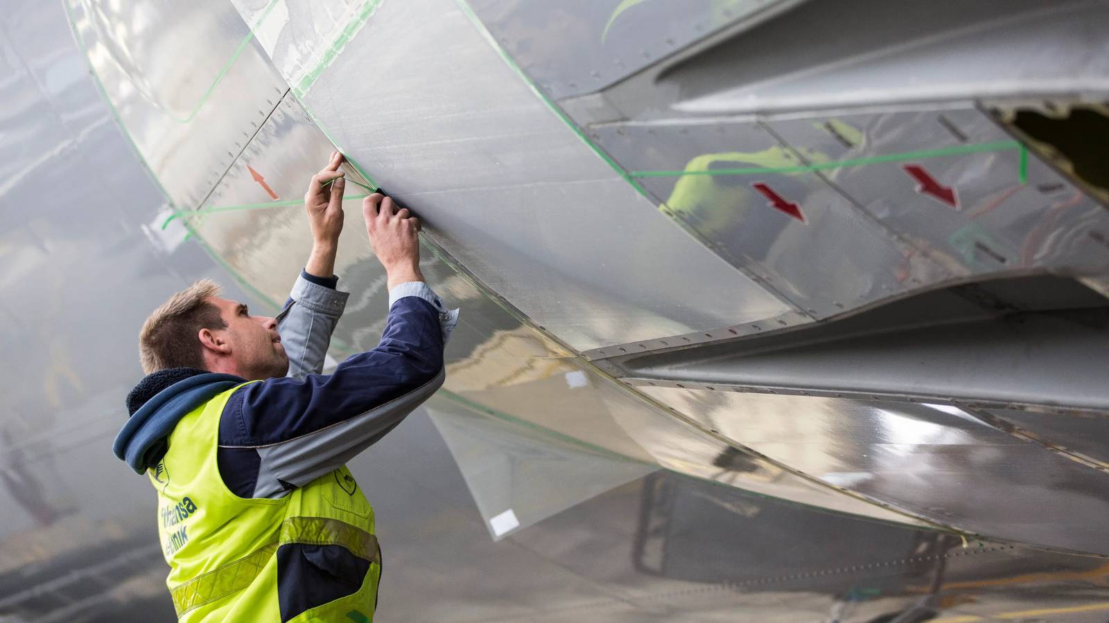 Austrian Airlines 777-200ERs Will Cut CO2 Emissions Using AeroSHARK