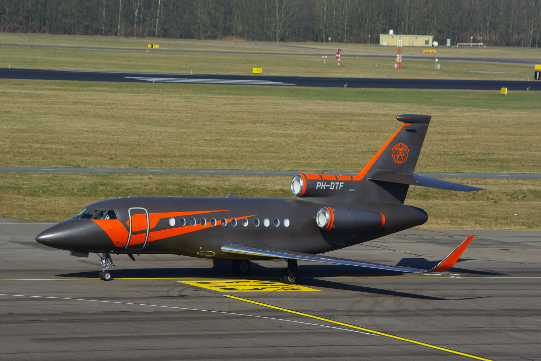 Max Verstappen Dassault Falcon 900EX 