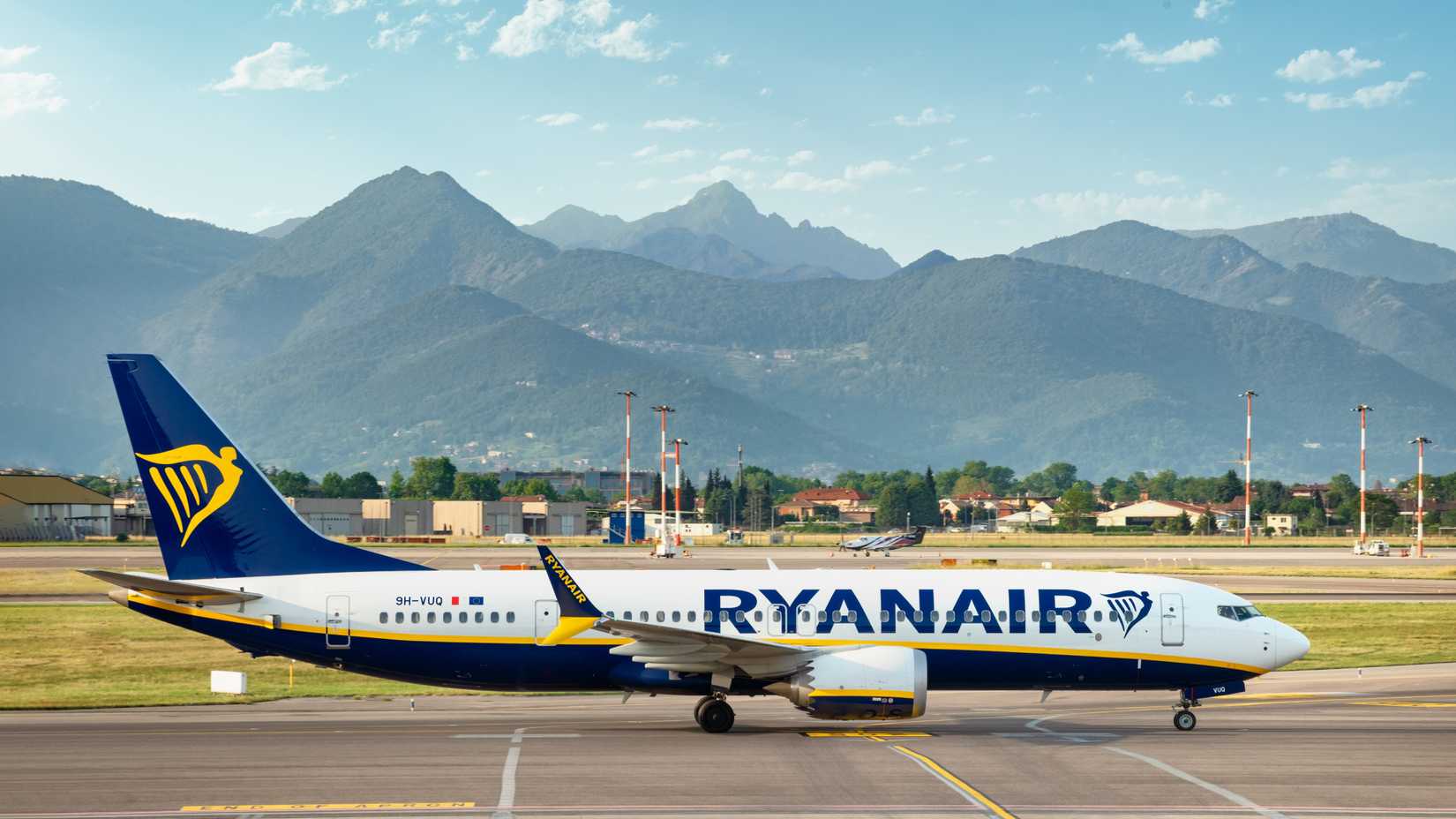 Ryanair Boeing 737 MAX 8 taxiing in Bergamo, Italy 