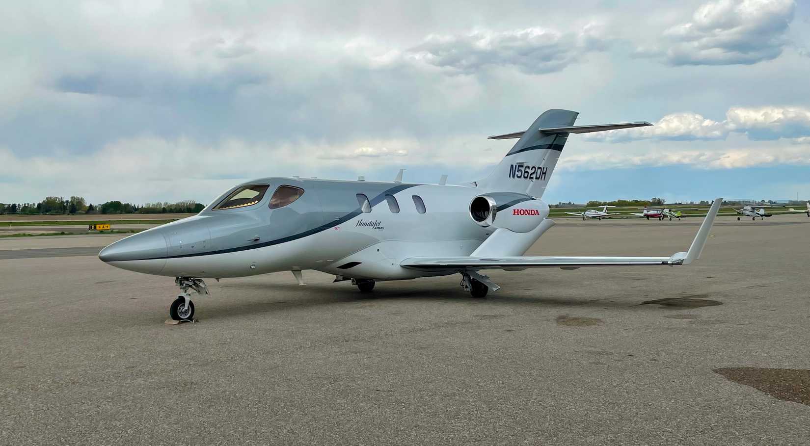 Using Vaunt: How To Catch Empty-Leg Chartered Flights For Cheap?
