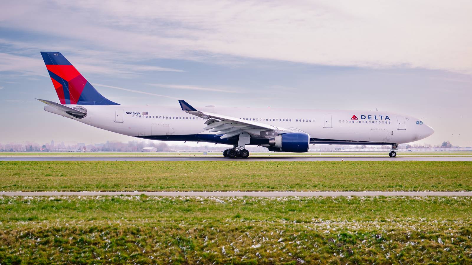 Delta Air Lines Repairs Airbus A330-300 After Engine Failure Prompts Aborted Takeoff In Las Vegas