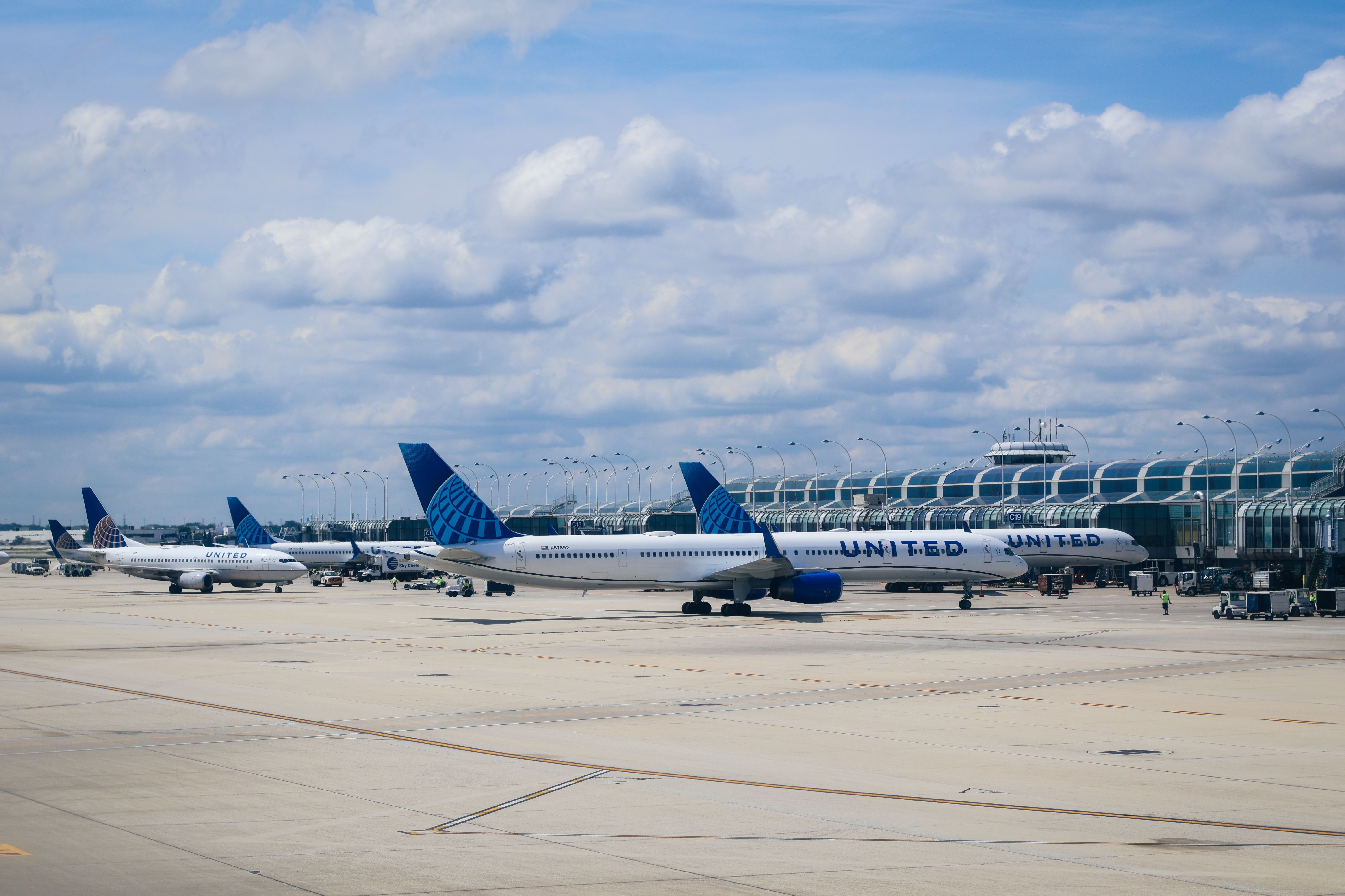 2 United Airlines Flights Involved In Close-Calls At Chicago O'Hare