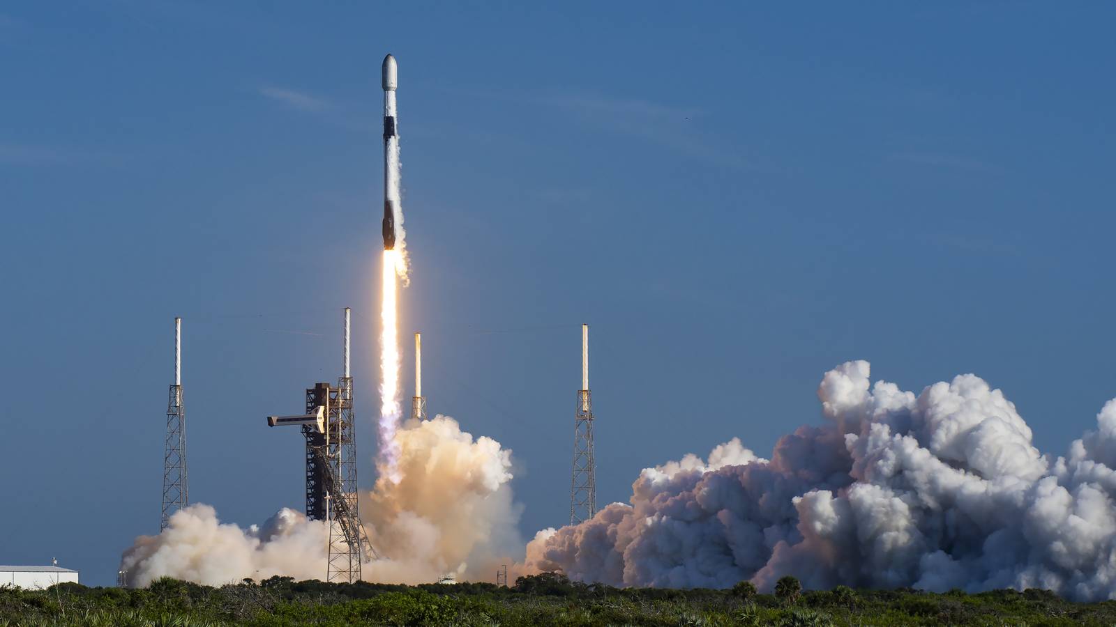 SpaceX's New Falcon 9 Booster Gets 22 Starlink Satellites Up In Orbit