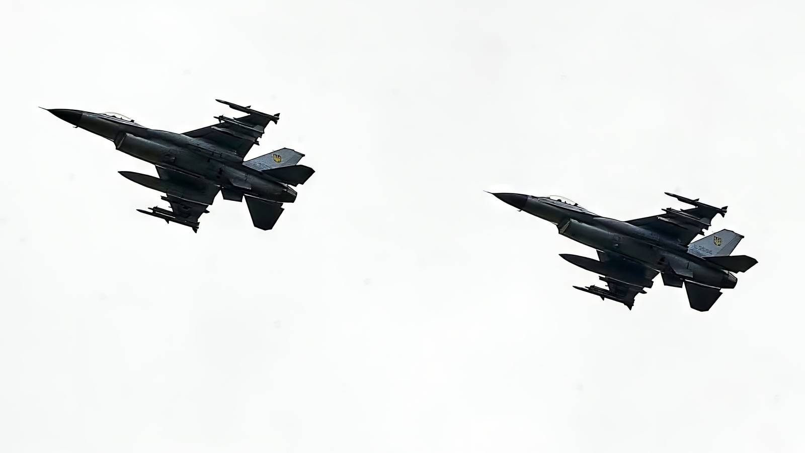 Ukraine Seeks Pilots For Its F-16 Vipers: Historic Precedent For Foreign Flying Legion