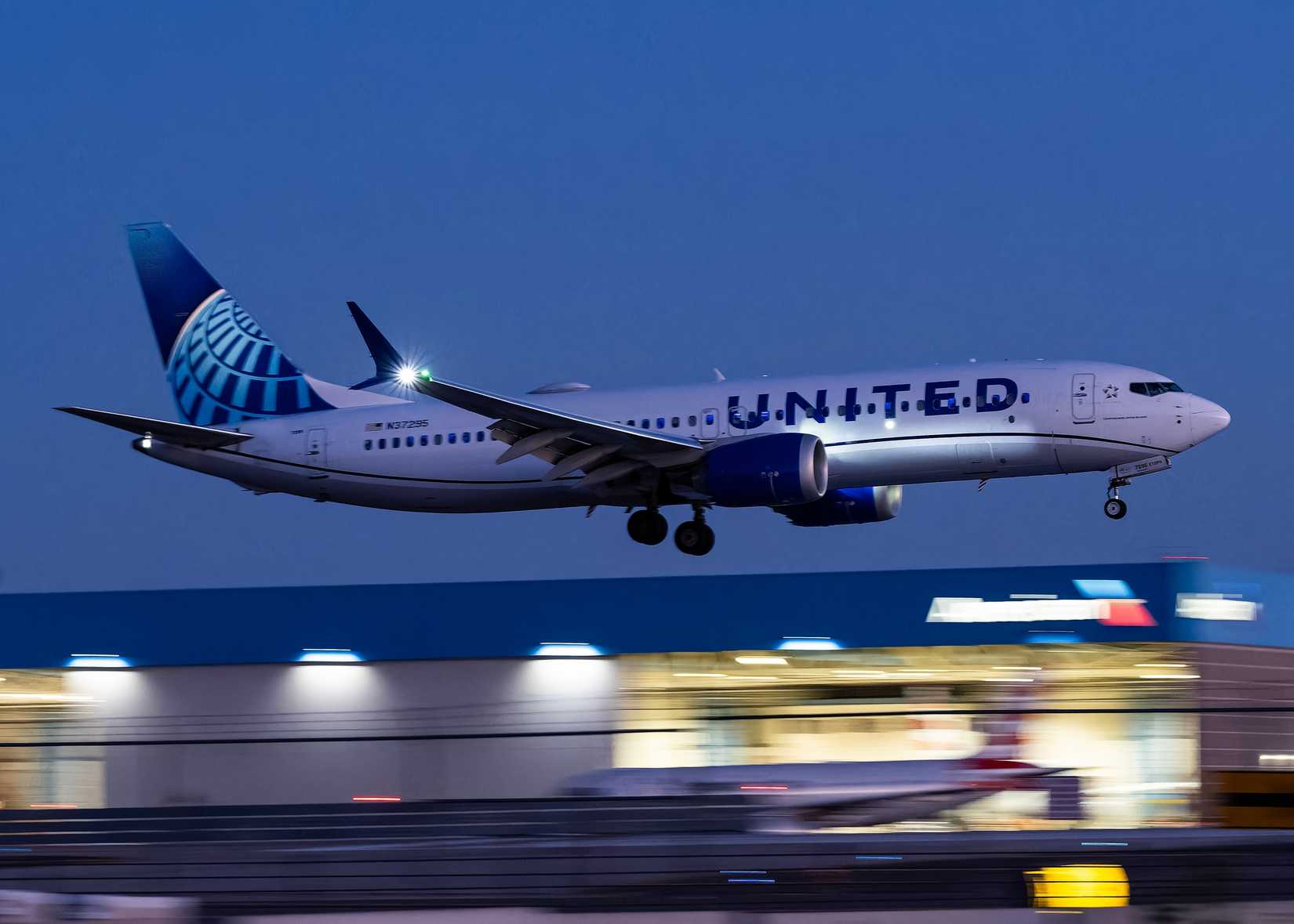 United Airlines Boeing 737 Loses Tire While Taking Off From Denver