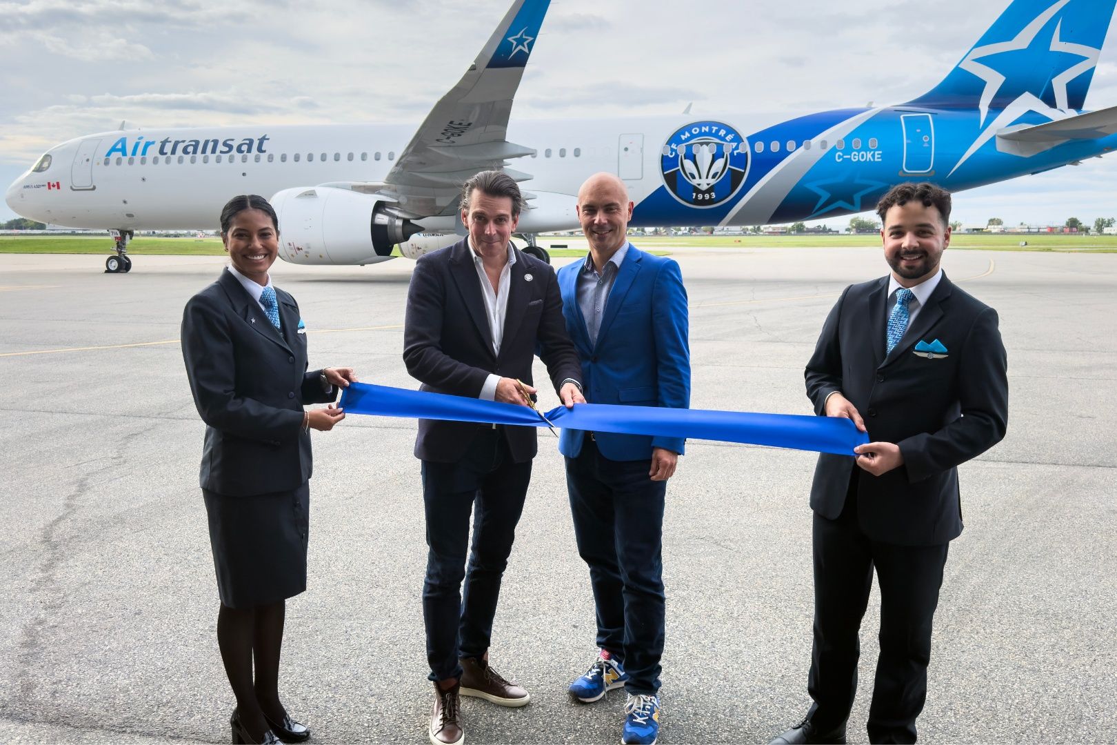 Air Transat Adorns Airbus A321LR with CF Montreal Livery