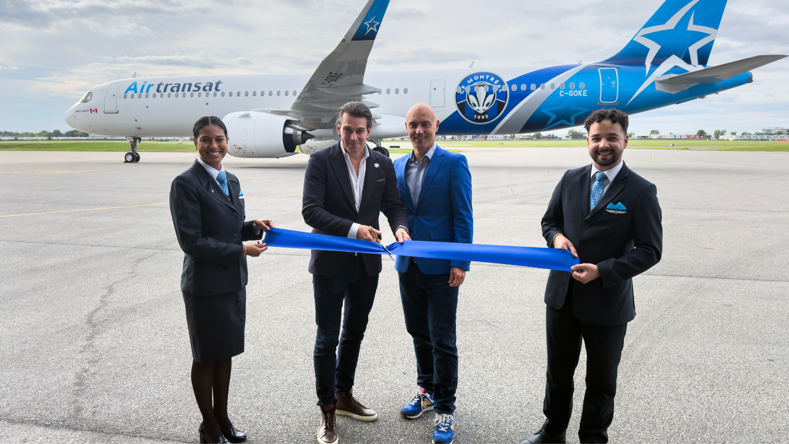 Air Transat Adorns Airbus A321LR with CF Montreal Livery