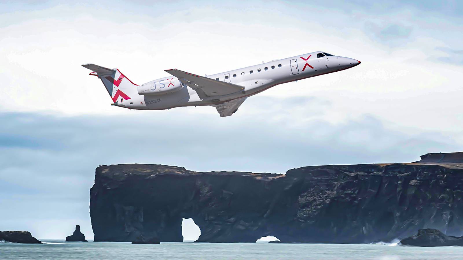 A Closer Look At The Differences Of Commercial & Charter Operation ...