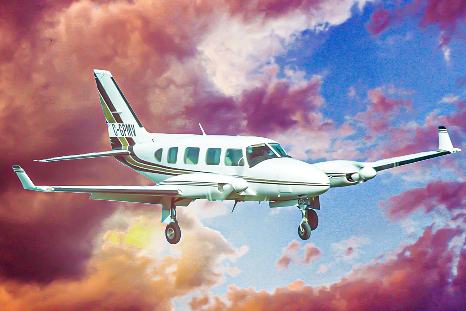 The First Pressurized Piper: Look At The Piper PA-31