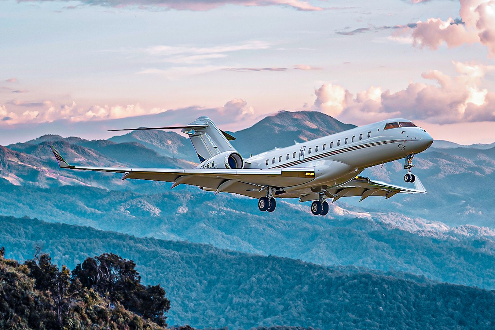 A Guide To Private Jet Card Services In The USA
