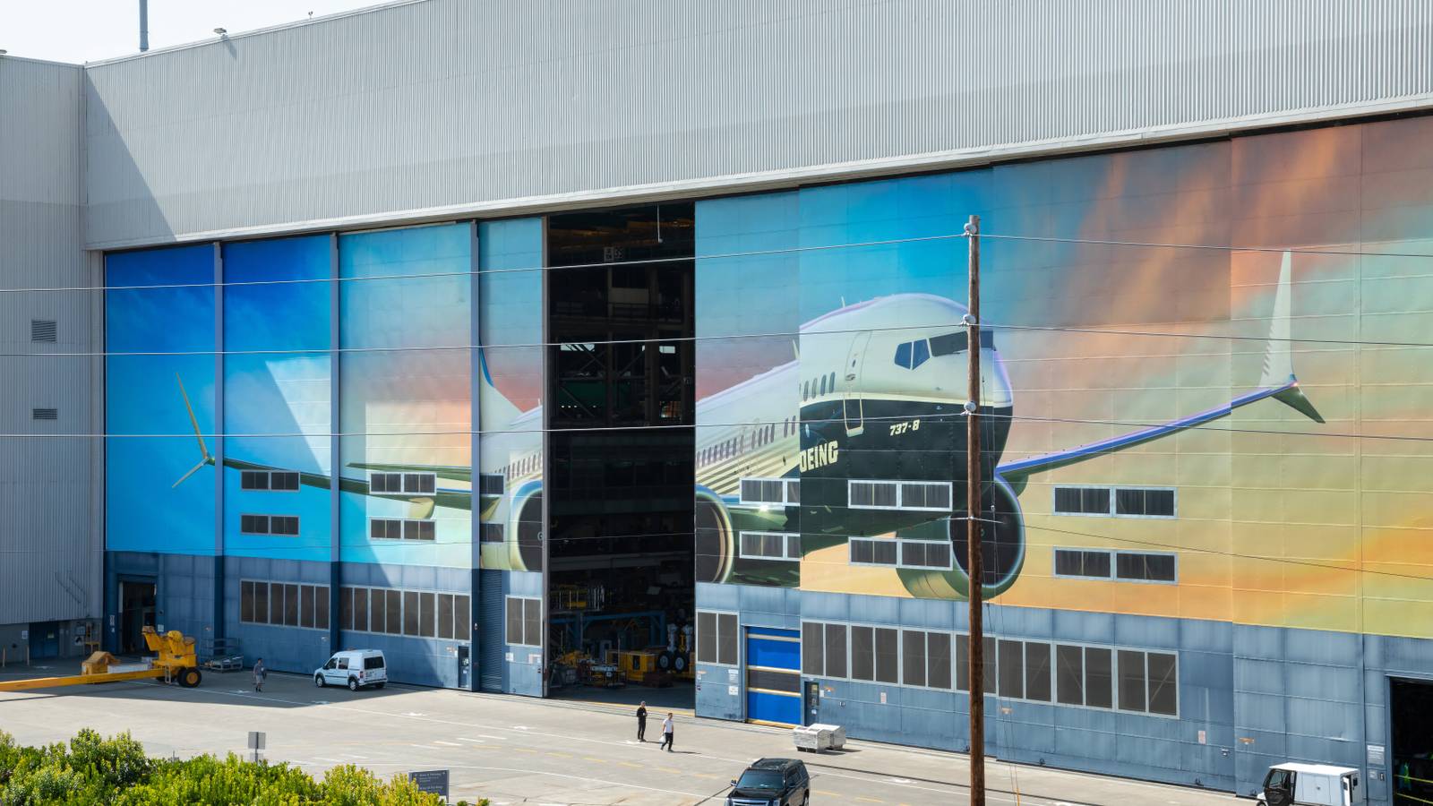 Striking Boeing Machinists Reject "Final Offer" Of 30% Pay Rise