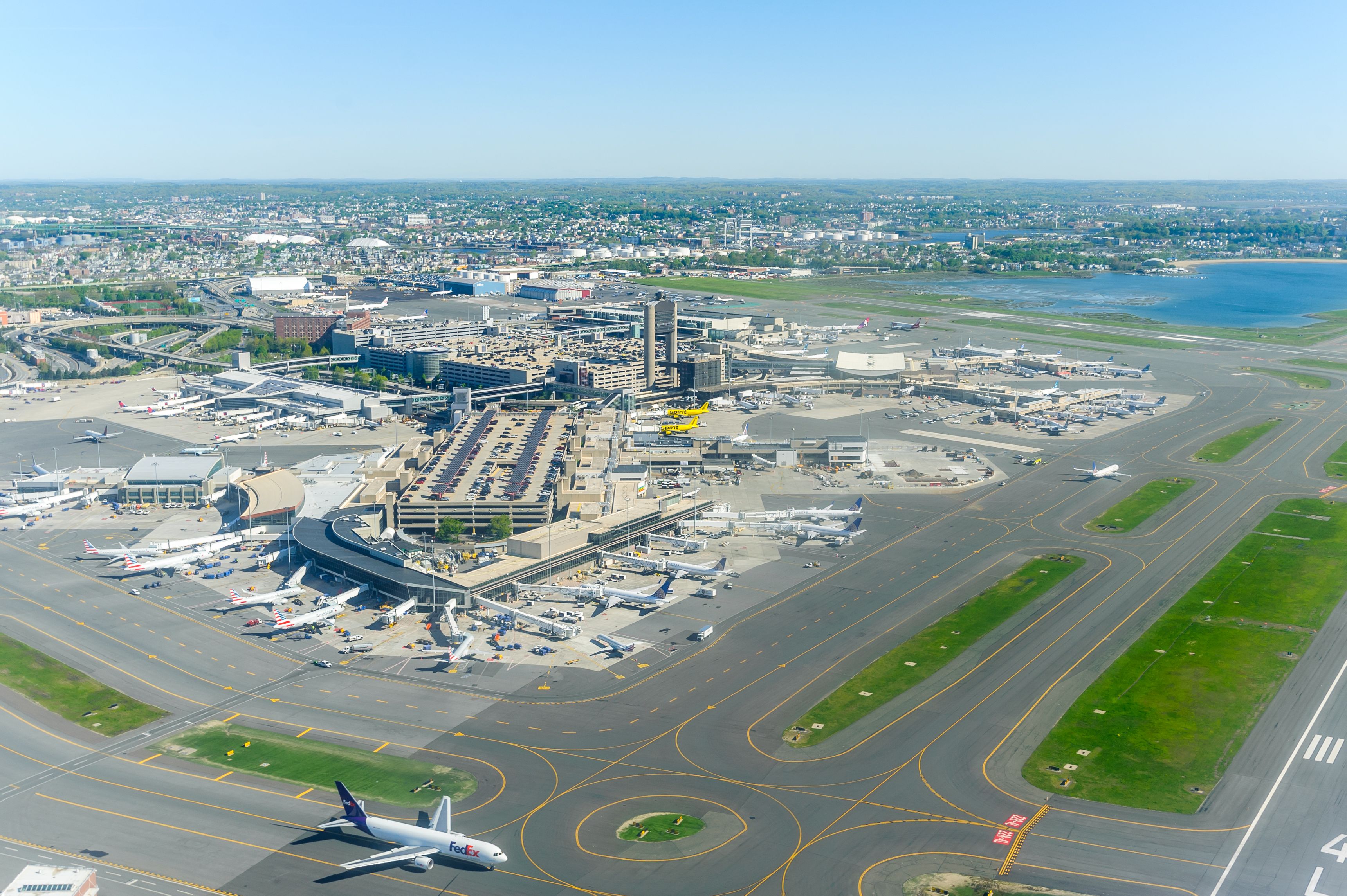 FAA To Investigate Collision At Boston Logan Airport Between JetBlue Tug And Cape Air Plane