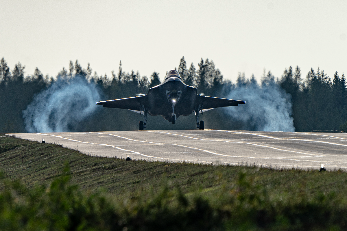 2 US Air Force F-35A Lightning II Fighter Jets Land On Finnish Highway