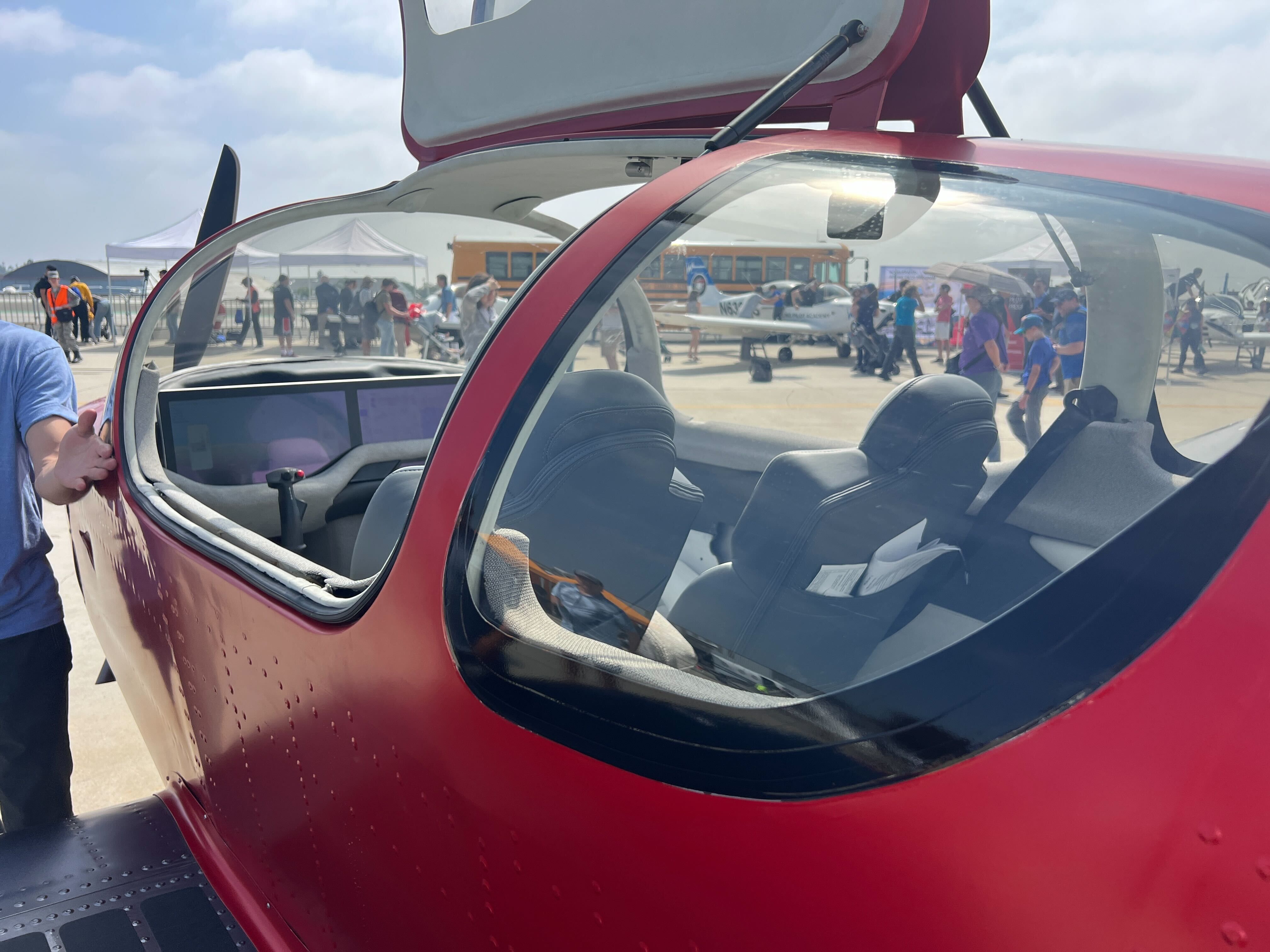 Airhart Aeronautics Unveils Its New Airhart Sling Aircraft