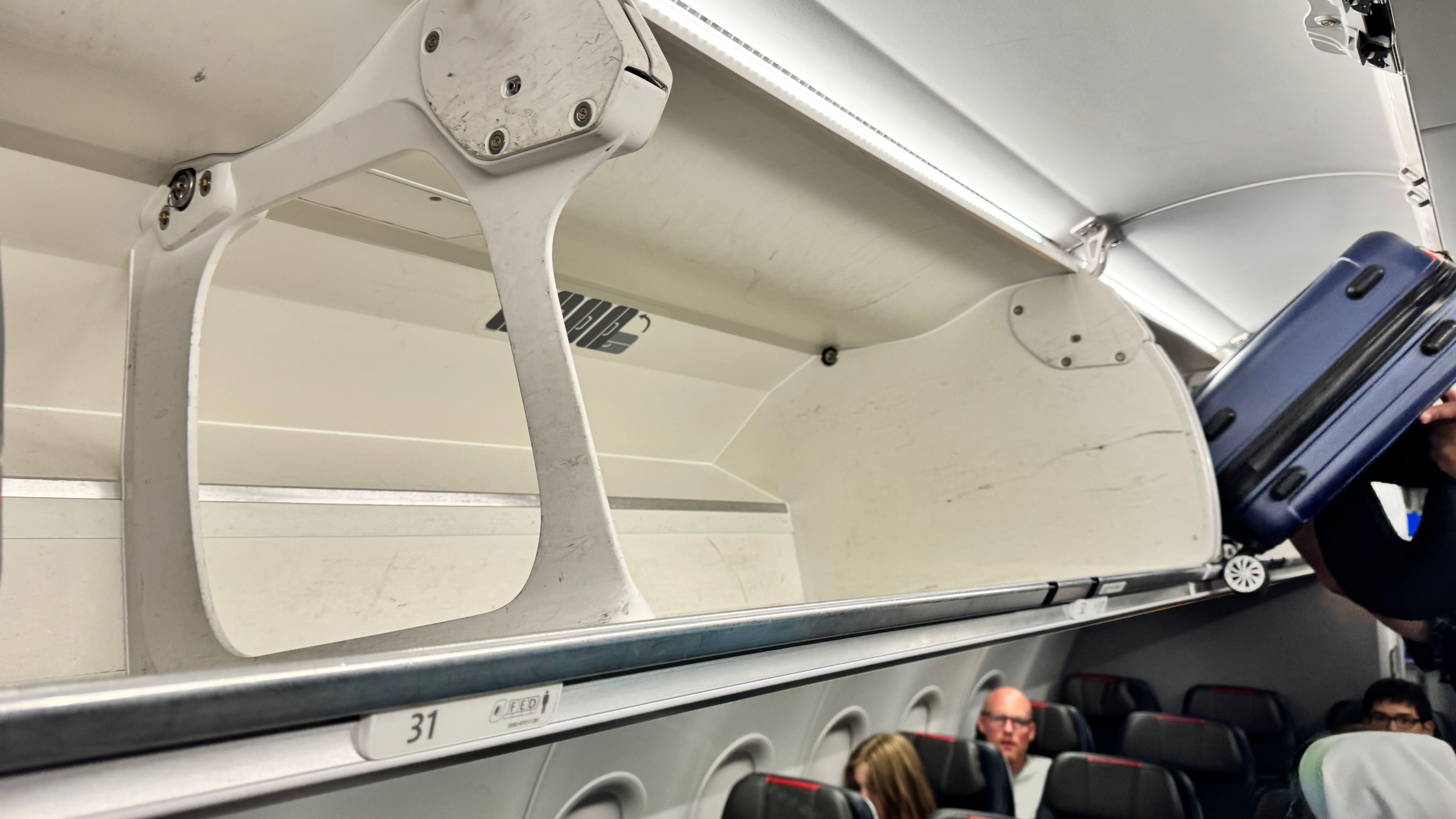 Flight Review: American Airlines Airbus A321 Main Cabin From Los ...
