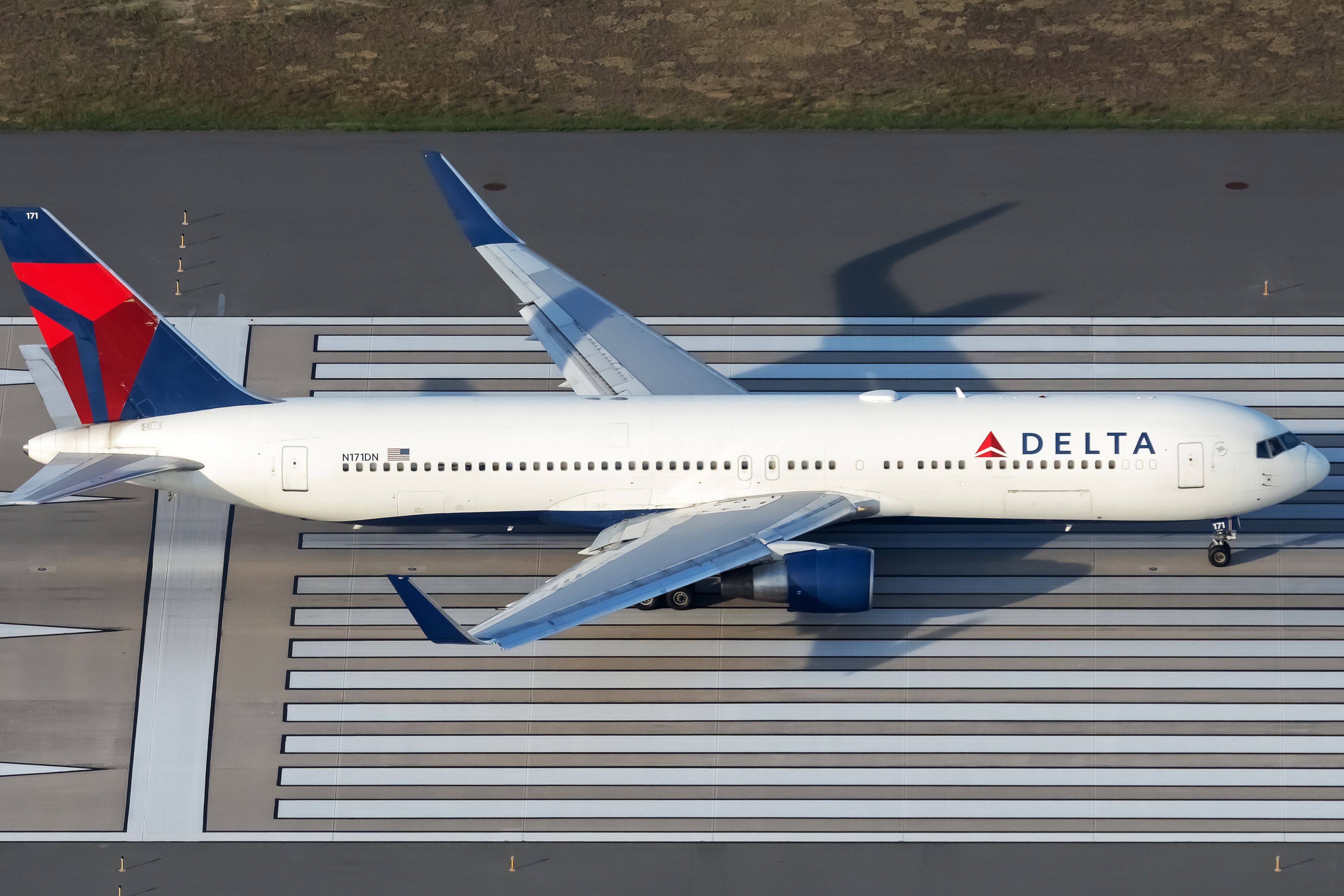 Goodbye: Delta Air Lines Retires Boeing 767-300ER That Lost Emergency Slide Over New York