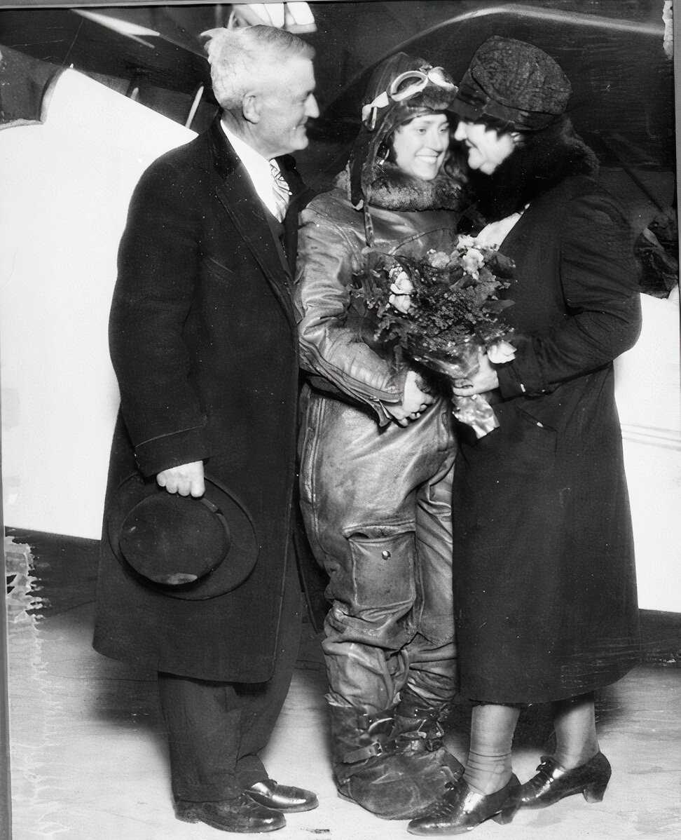 Anne Lowe Ruth Alexander Pioneering US Aviator: Who Was Ruth Alexander & What Records Did She Set?