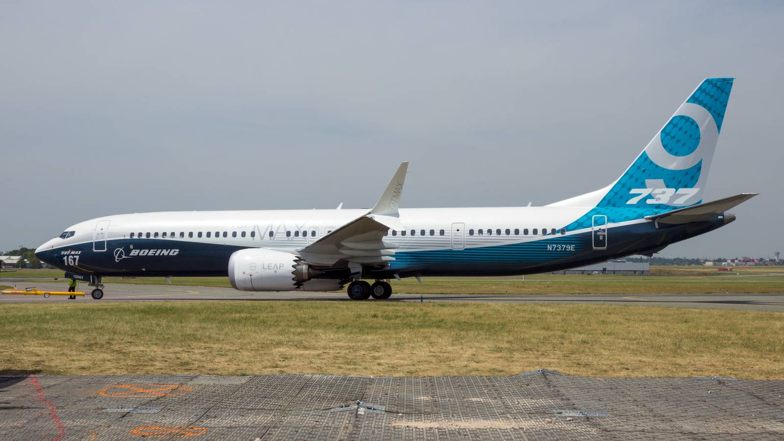 Boeing CFO Details Cash-Conserving Measures In Companywide Memo Amid Ongoing IAM Strike