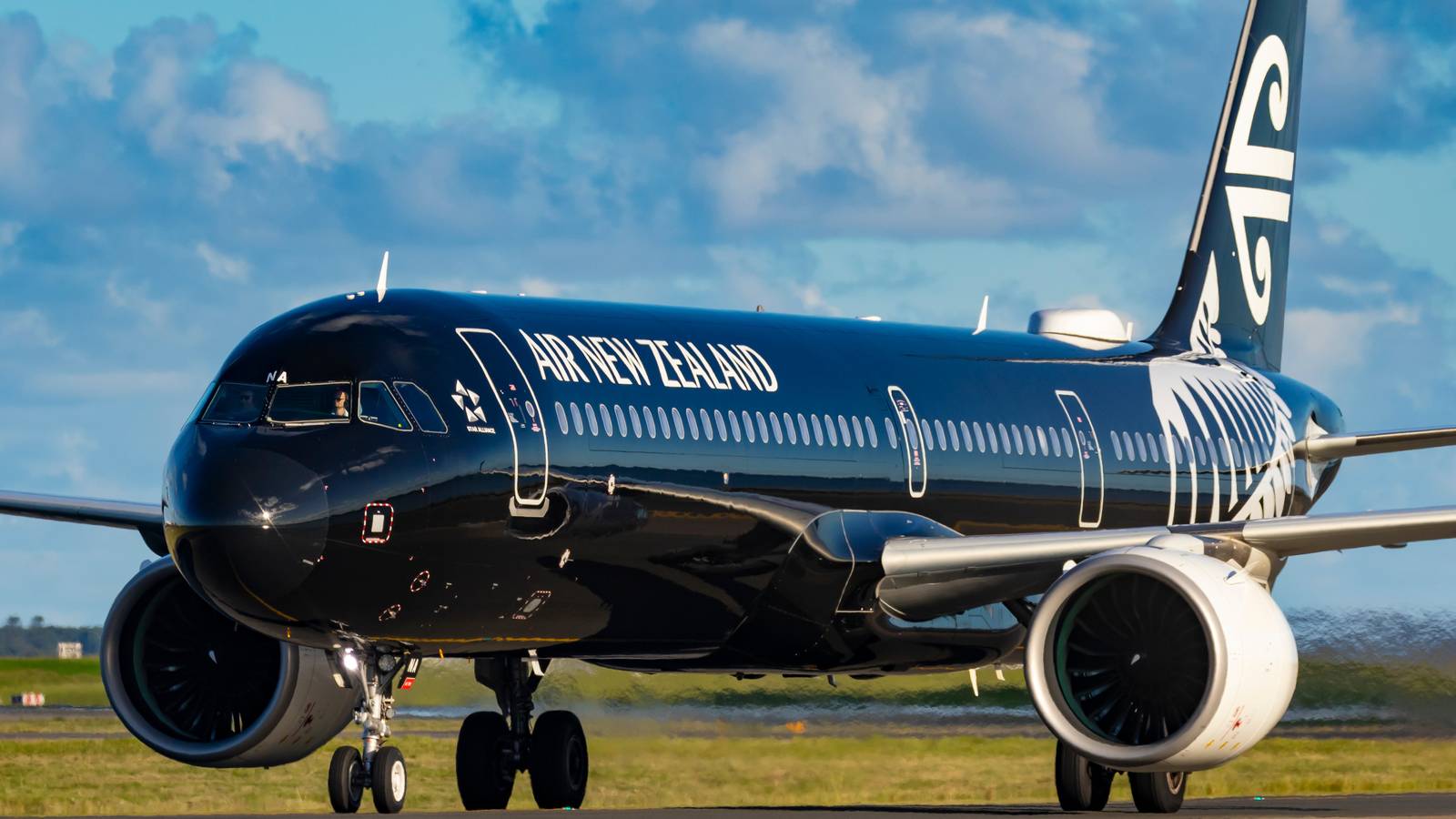 Air New Zealand Airbus A321neo Diverts To Auckland Following Hard Landing In Wellington