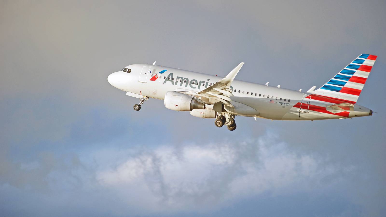 American Airlines Plans 1st Batch Of Airbus A319 Cabin Retrofits For Spring 2025