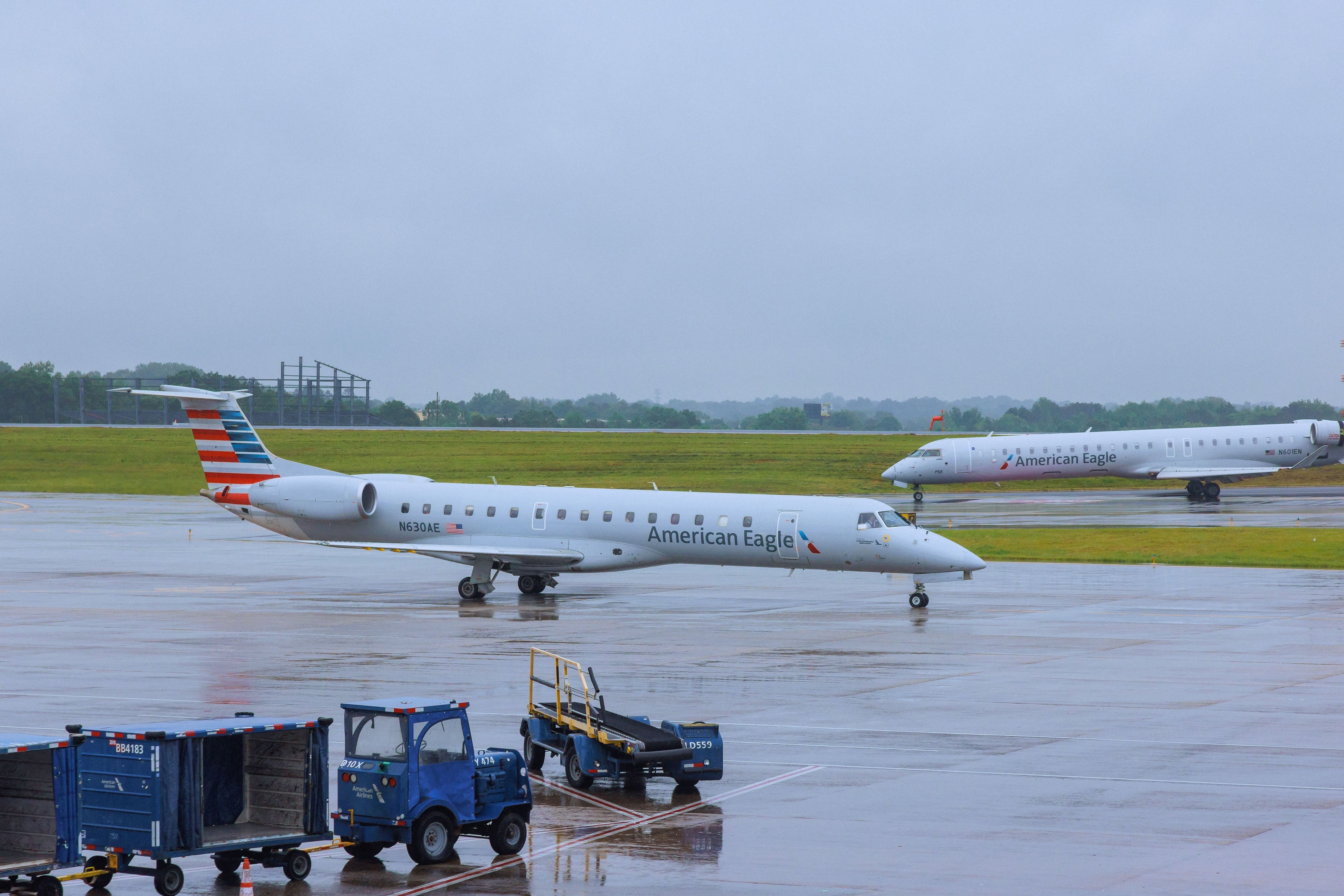Smoke In The Cockpit: Piedmont Airlines Embraer ERJ-145 Flight Forced To Divert