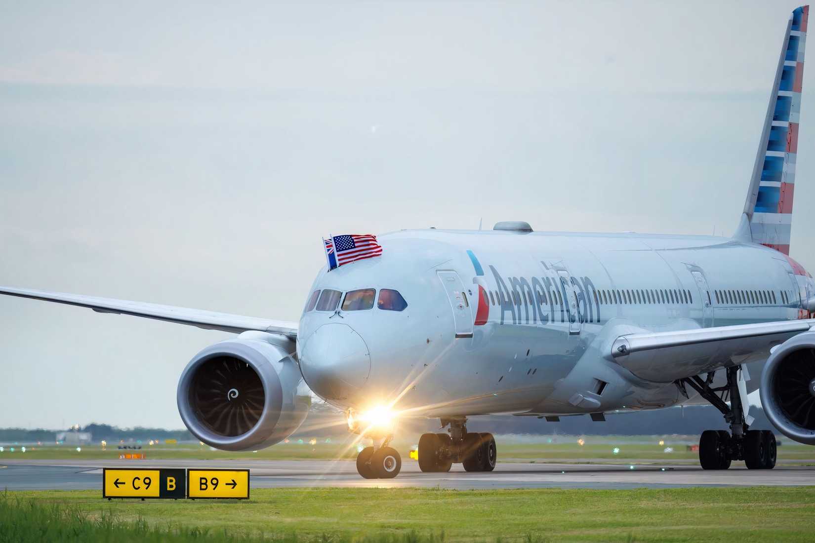 AA 787-9 BNE