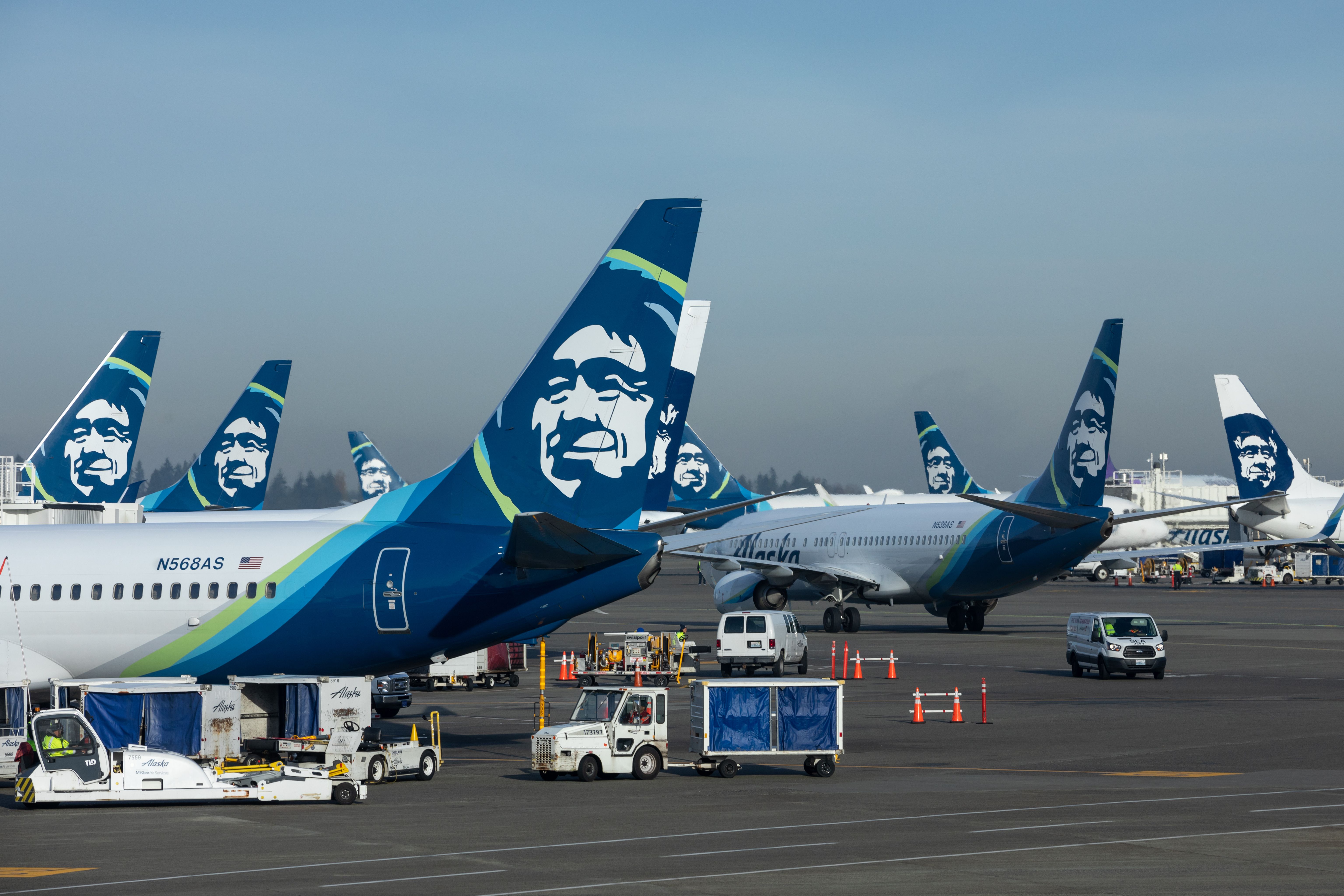 Why Alaska Airlines Doesn't Want Your Checked Bag To Be Late