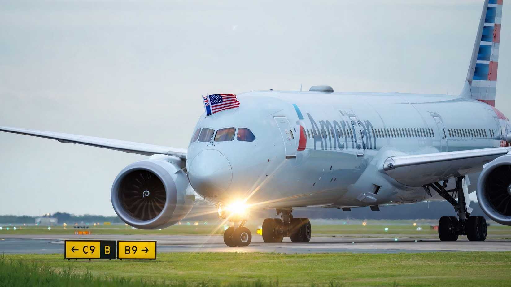 American 787-9 BNE
