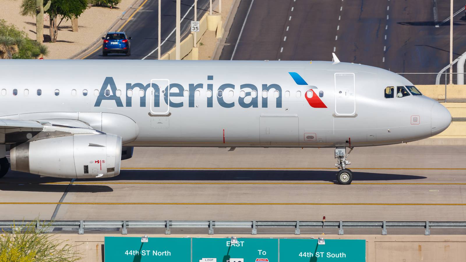 American Airlines Focuses On Business After $149 Million Net Loss In Q3