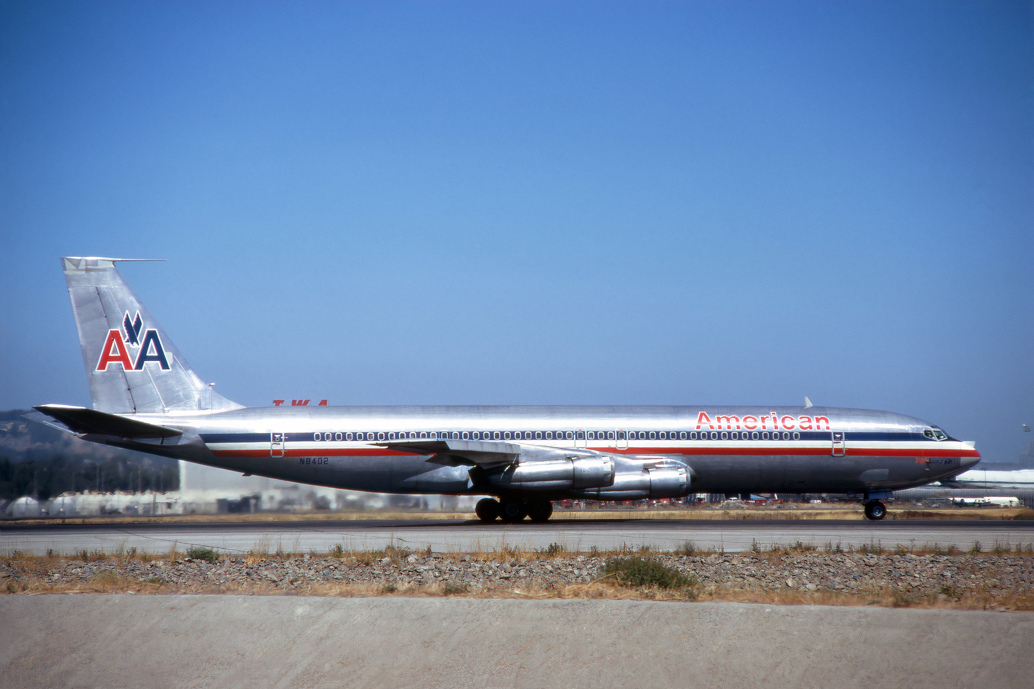 How Many Boeing 707s Were Built?