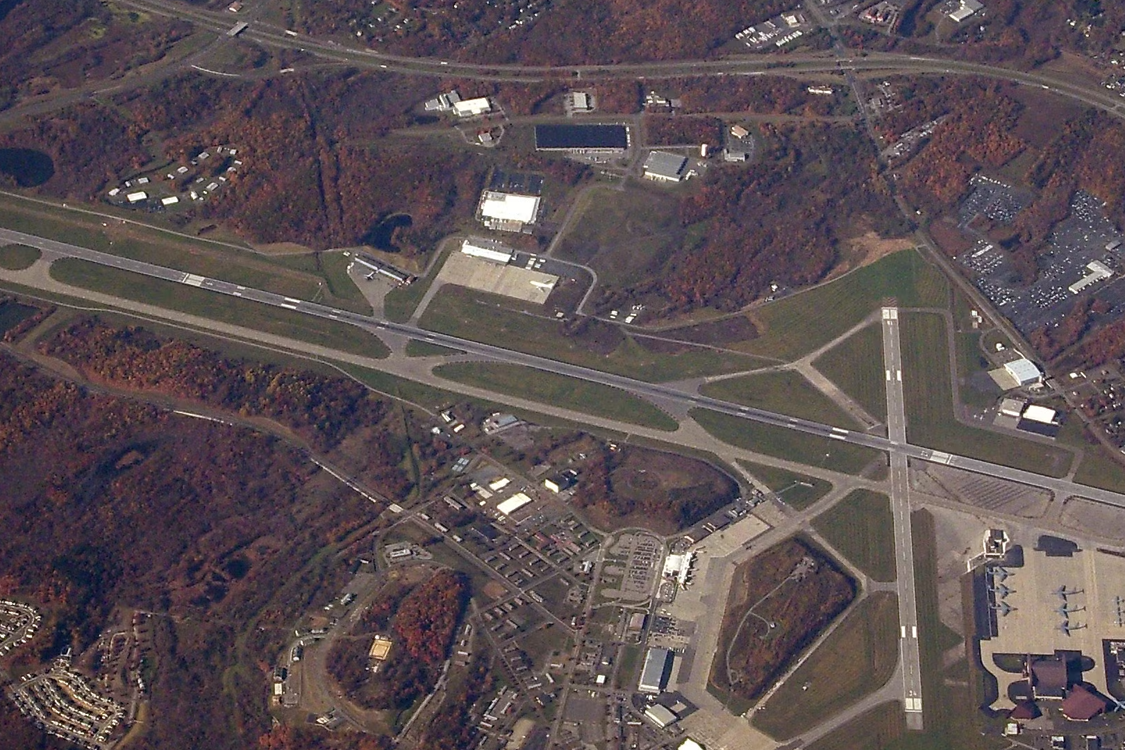 Heading To Sleepy Hollow Or Salem For Halloween? Here Are The Nearest Airports