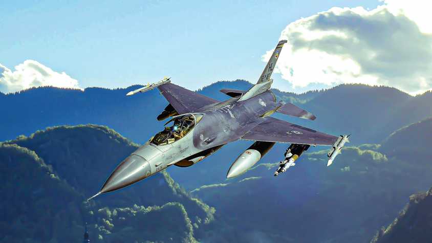 How Many F 16s Were Built