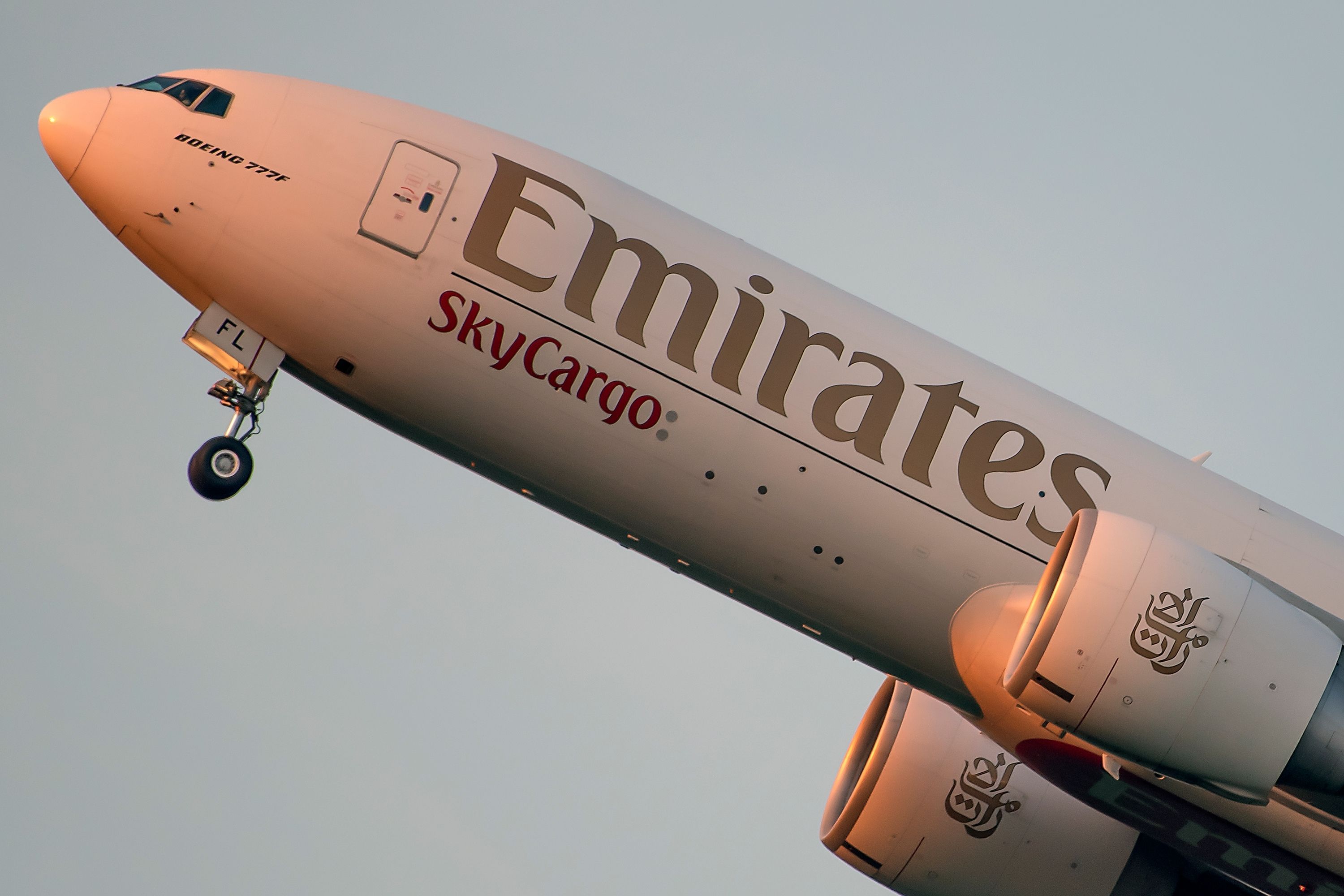Emirates Orders 5 More Boeing 777 Freighters
