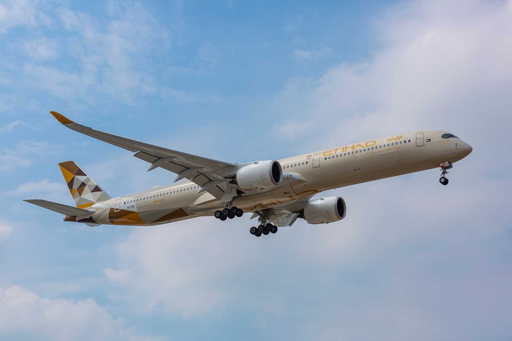 Etihad Airways Airbus A350-1000 