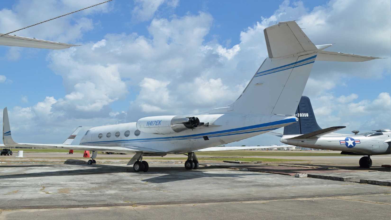 First Gulfstream Jet The First Large-Cabin Private Jet: A Guide To The Gulfstream II