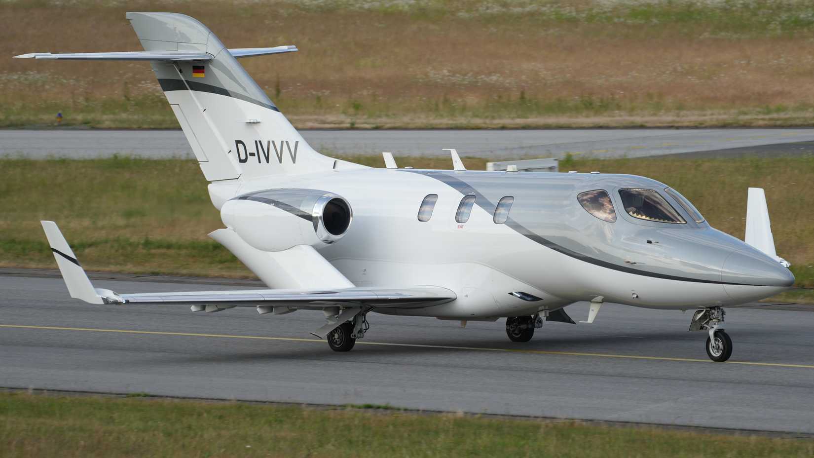 Hamburg_Airport_Honda_HA-420_HondaJet_D-IVVV_(DSC03385)
