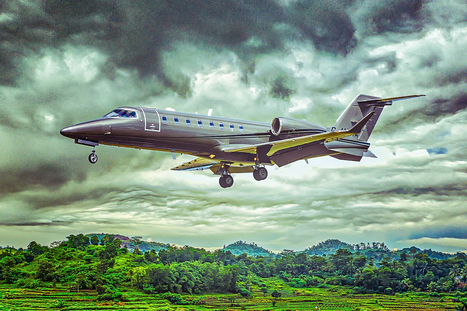 What Is The Maximum Range of the Learjet 75 Liberty?