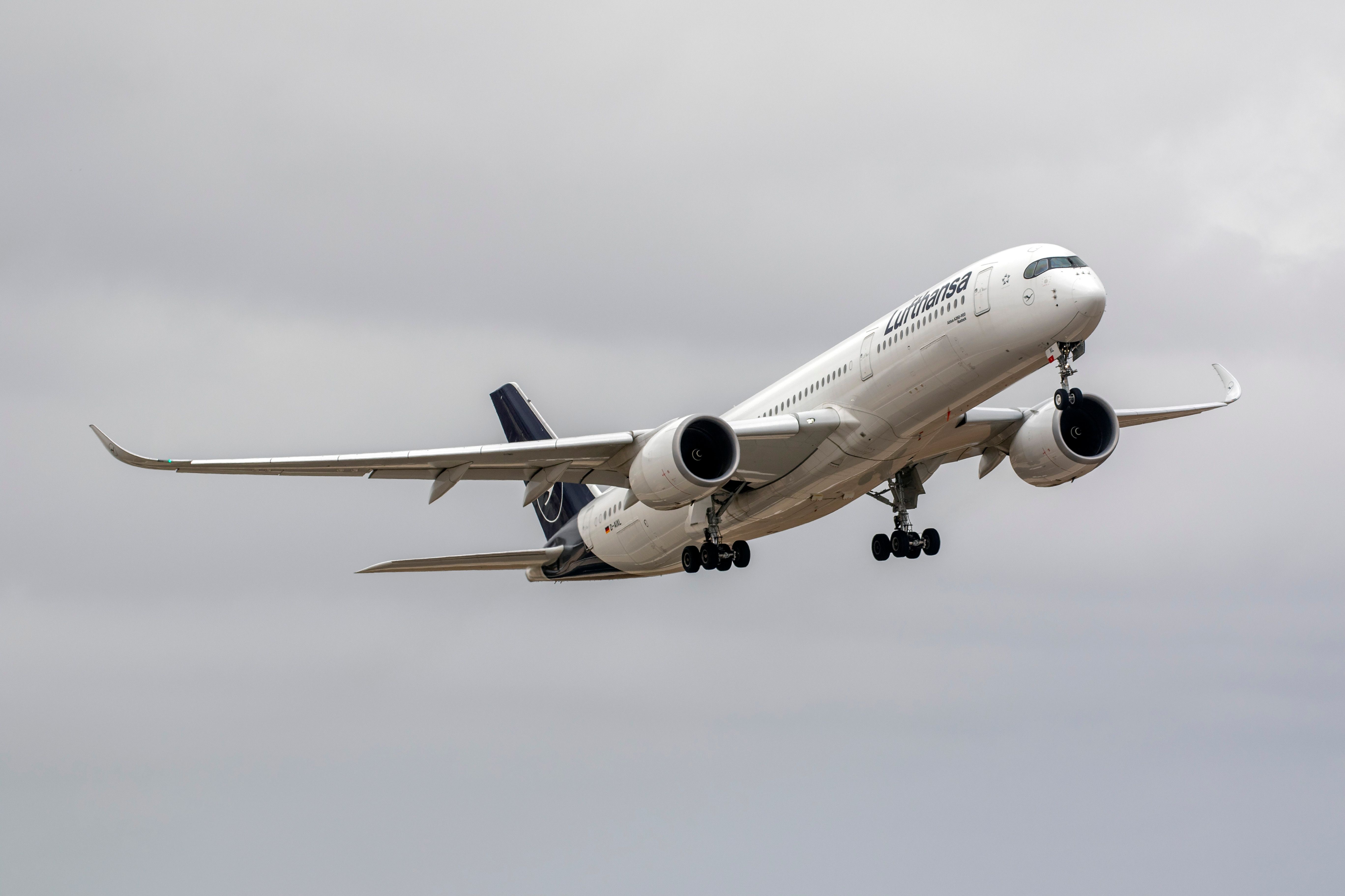 Lufthansa Will Bring New Airbus A350s To Denver & Seattle