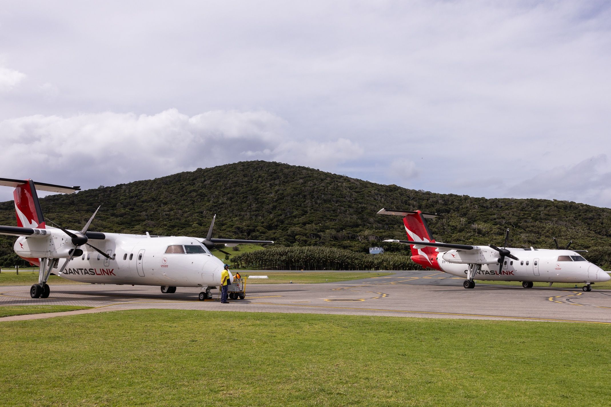 Qantas Retires Q200 And Adds A220s To Coffs Harbour