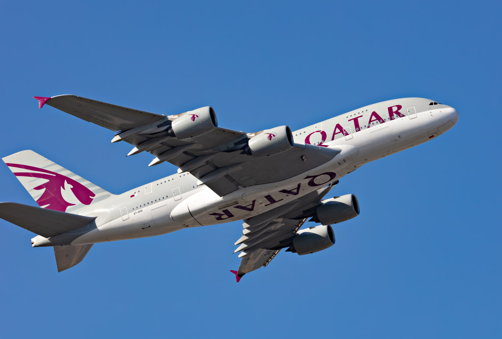 qatar-airways-airbus-a380-a7-