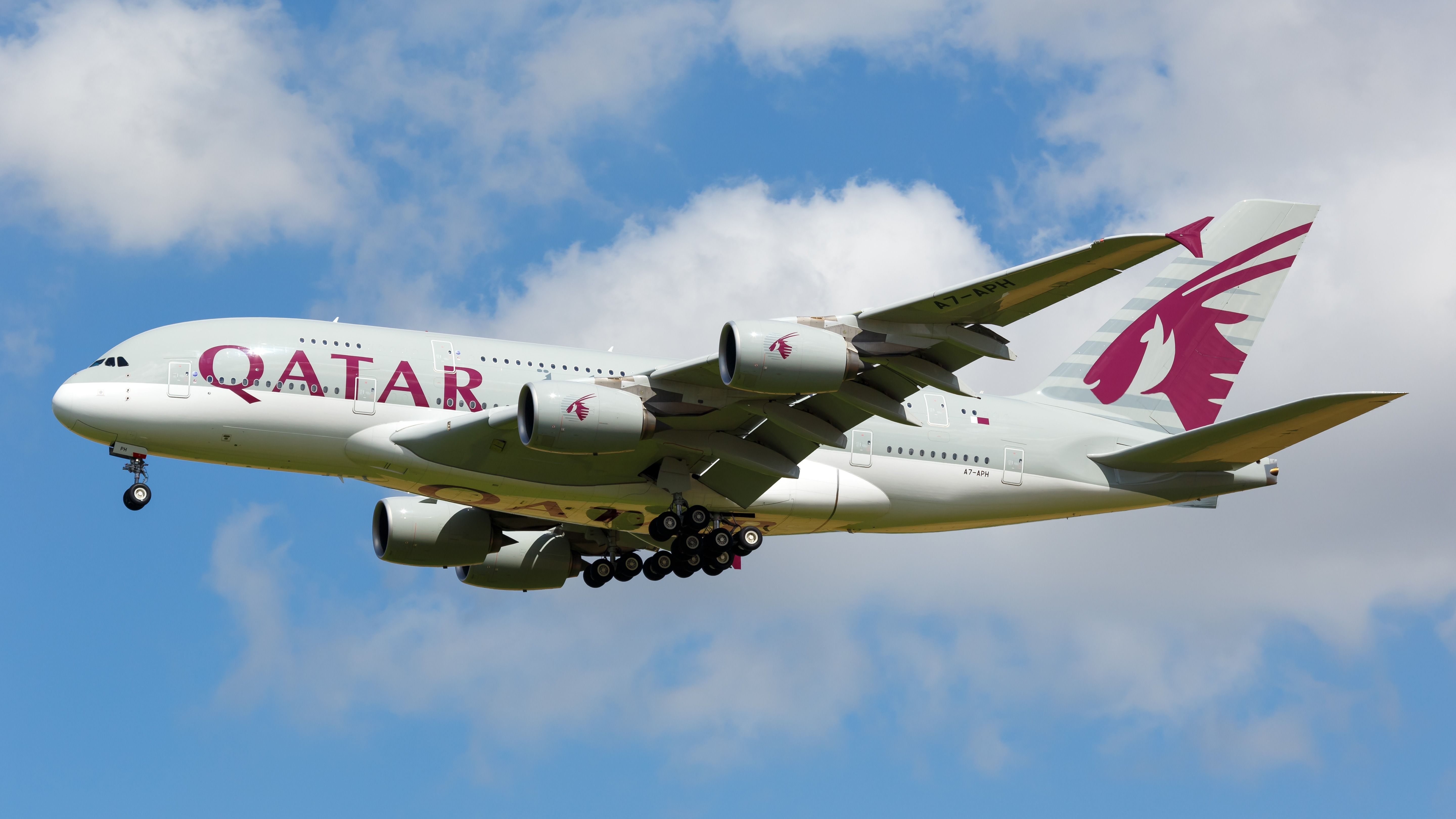 qatar-airways-airbus-a380-