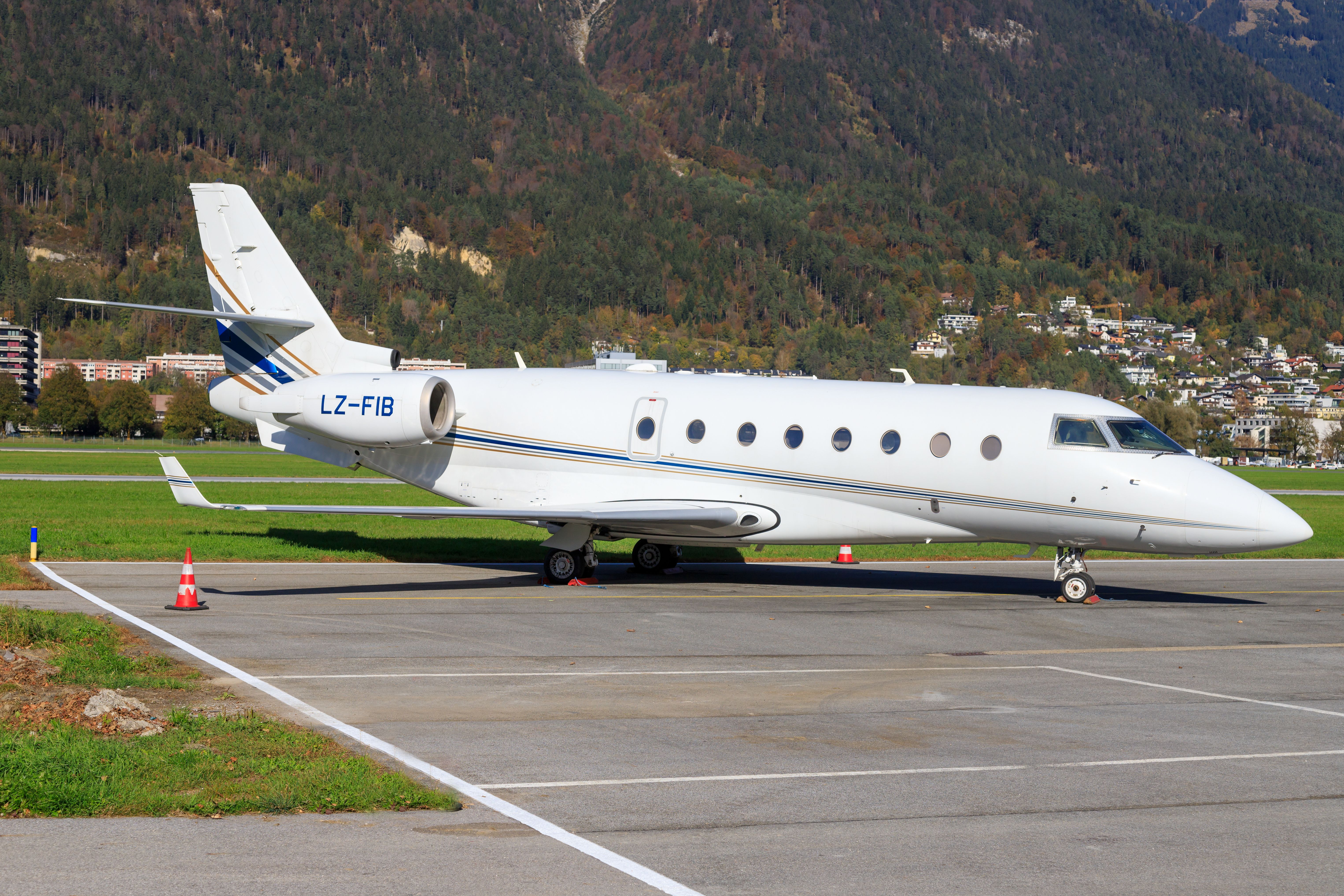 The Former Galaxy: A Look At The Gulfstream G200