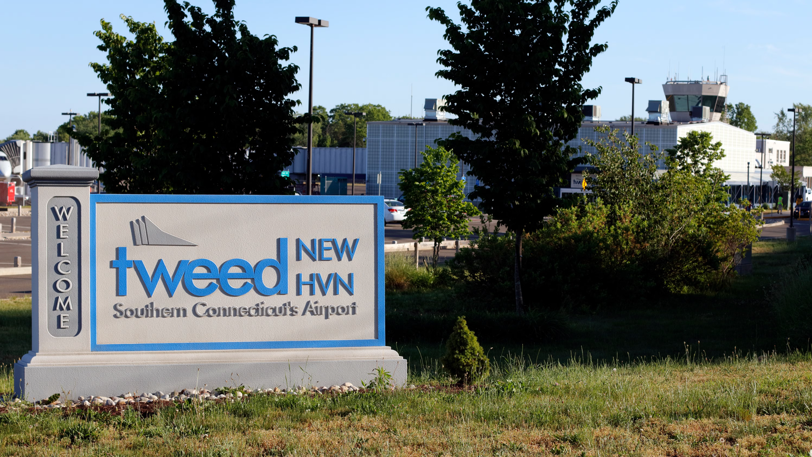 New Haven Airport Developing New Flight Tracking Website That Will Share How Loud Planes Are