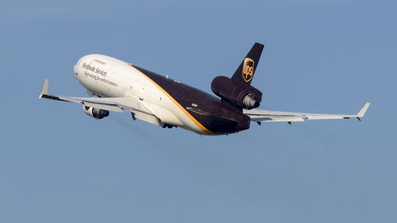 UPS McDonnell Douglas MD-11 Lands At Chicago Rockford Airport After Suspected Lightning Strike
