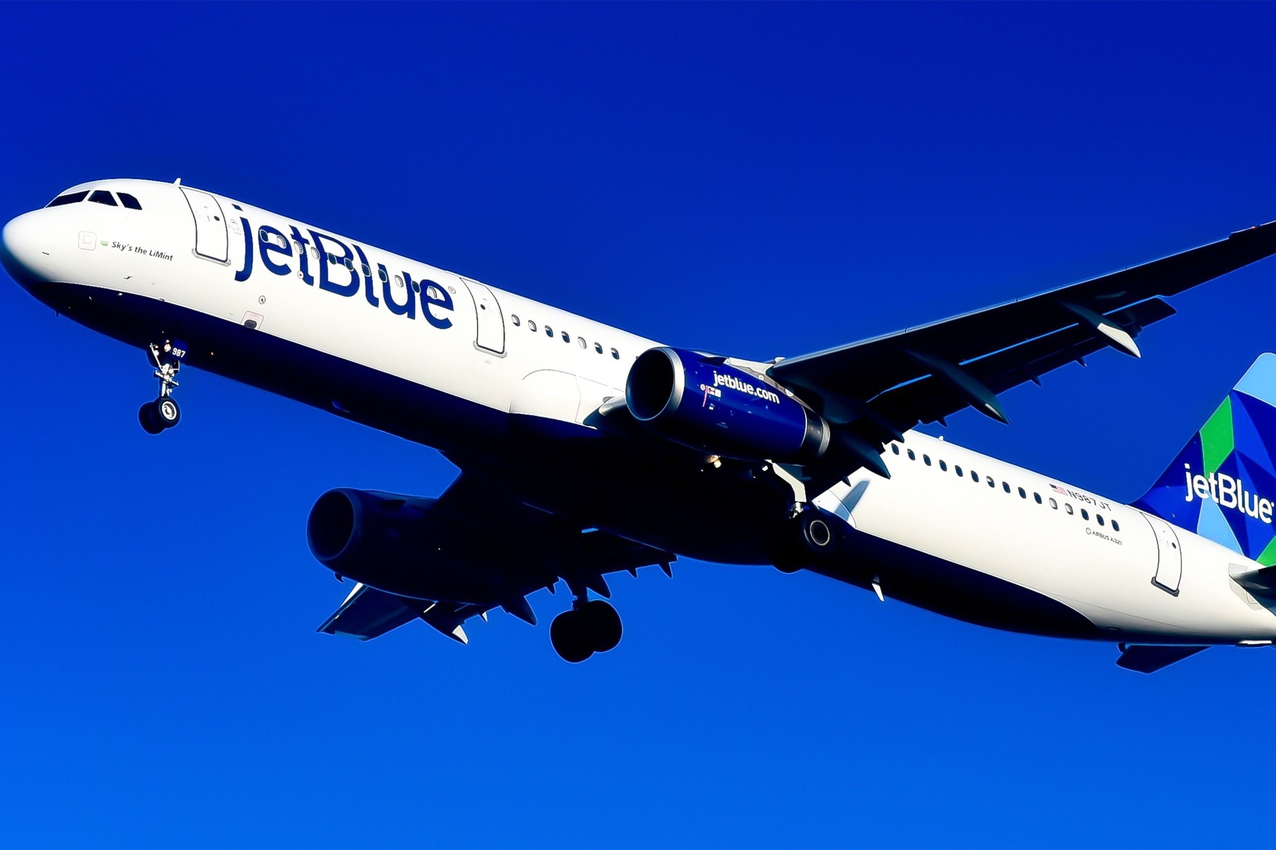 JetBlue Removes Hot Meals From Transatlantic Core Menu
