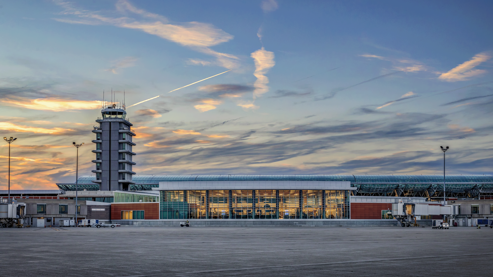 Grand Rapids Airport To Replace 60-Year-Old Air Traffic Control Tower