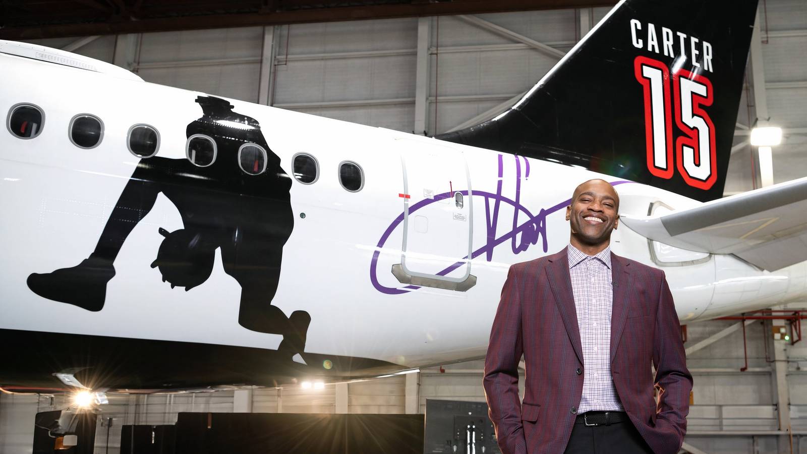Air Canada Unveils Airbus A220 Livery Honoring NBA Toronto Raptors Star Vince Carter
