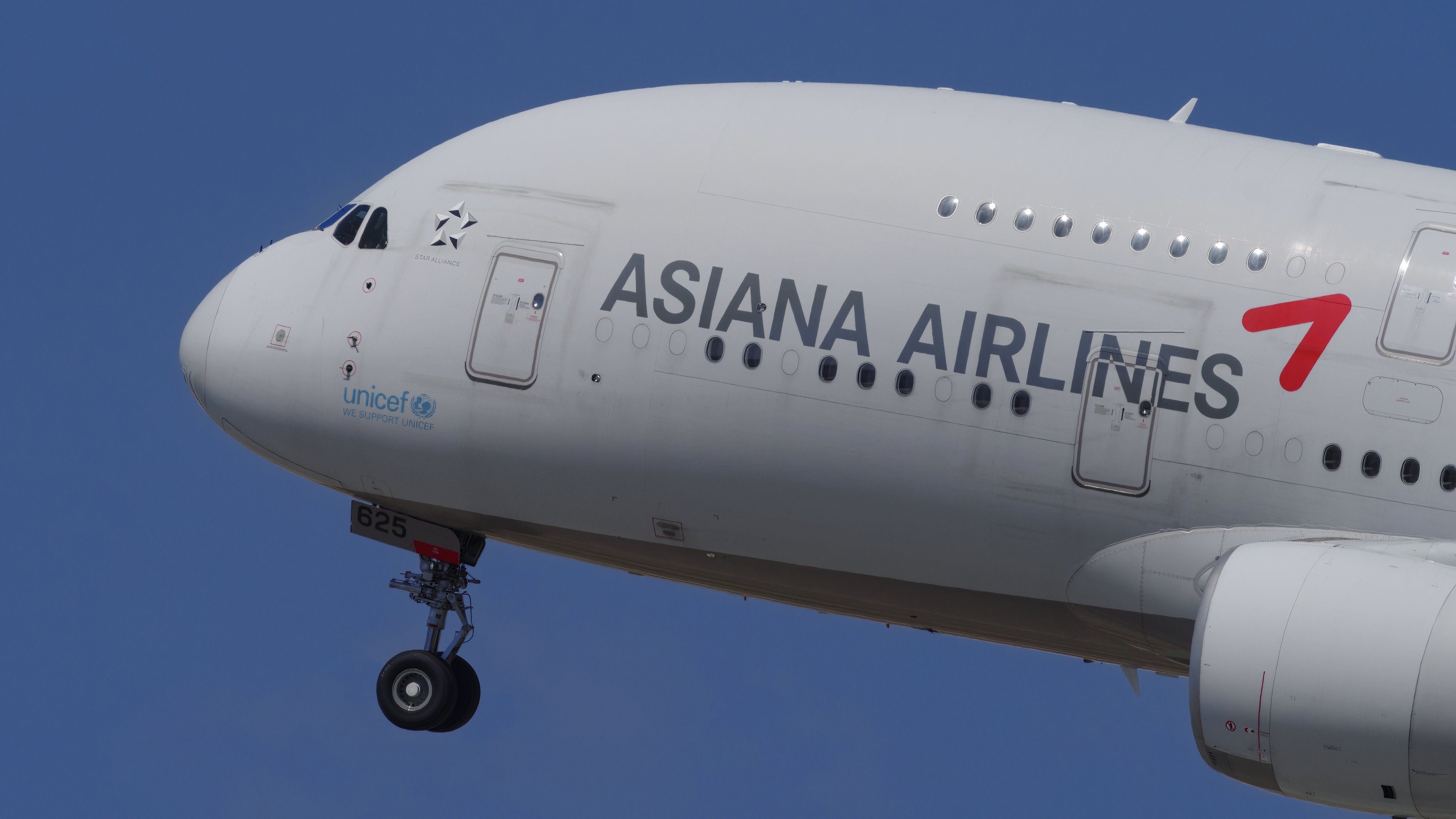 asiana-a380-