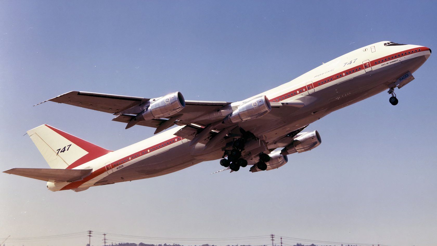 Original Jumbo Jet: 5 Fast Facts About The Boeing 747-100